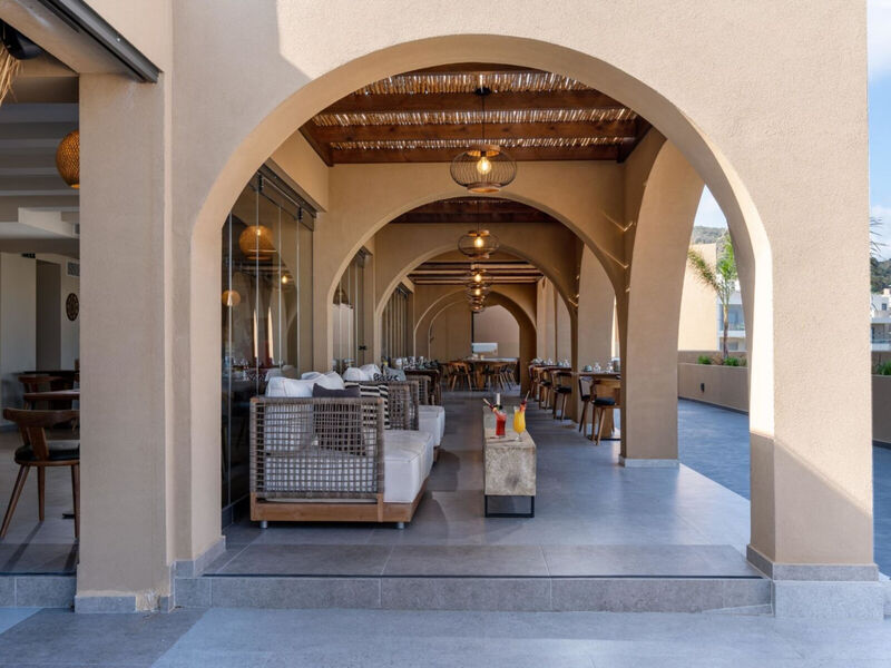 Minos Ambassador Suite Hotel & Spa