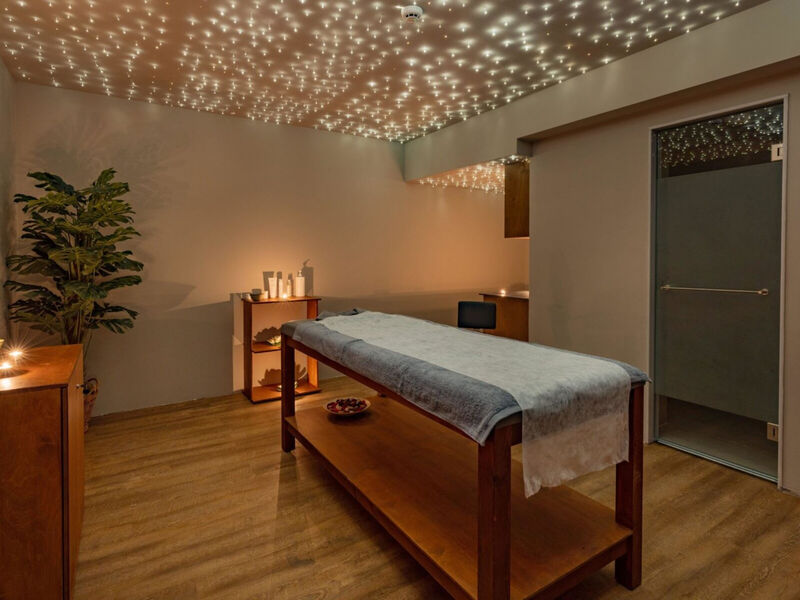 Minos Ambassador Suite Hotel & Spa