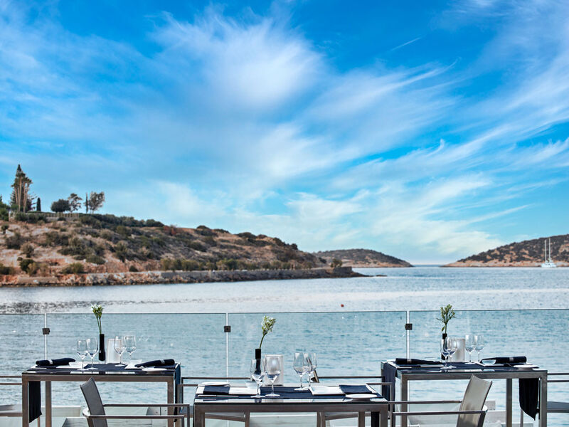 Minos Beach