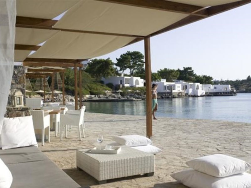 Minos Beach Art