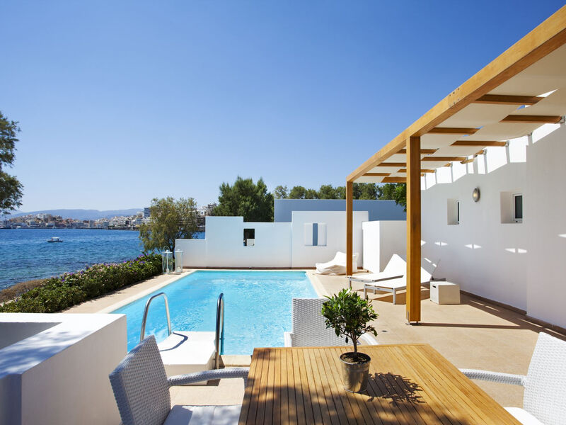 Minos Beach Art Hotel