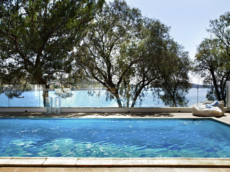 Minos Beach Art Hotel