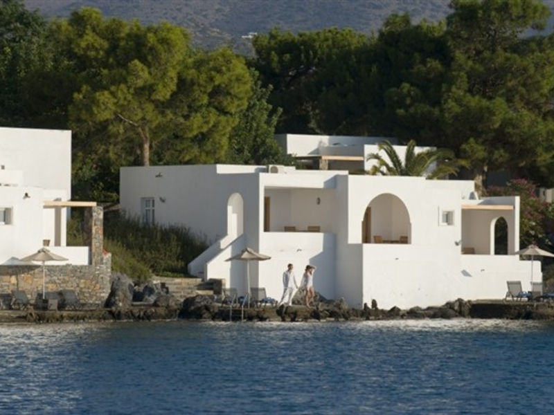 Minos Beach Art