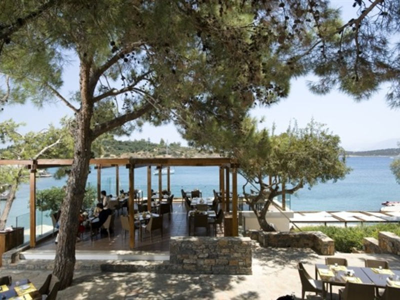 Minos Beach Art
