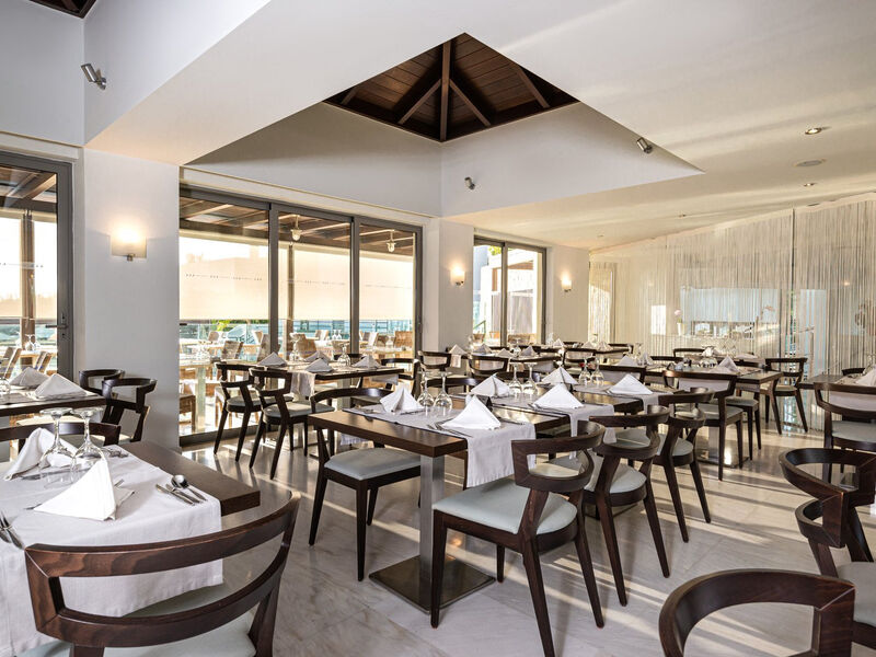 Minos Mare Royal
