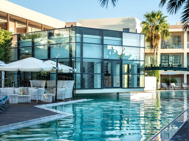 Minos Mare Royal