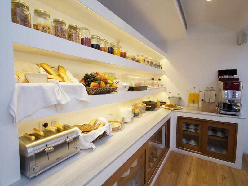 Mirabel City Center Hotel