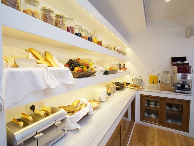 Mirabel City Center Hotel