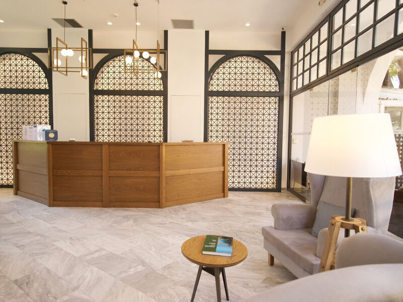 Mirabel City Center Hotel