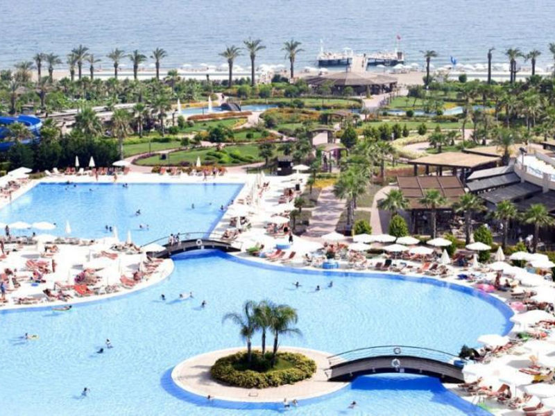 Miracle Resort