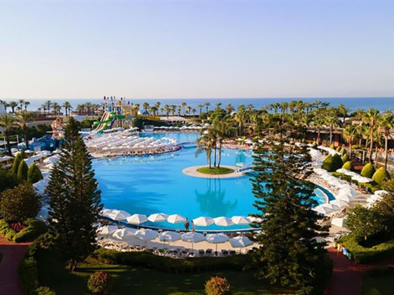 Miracle Resort
