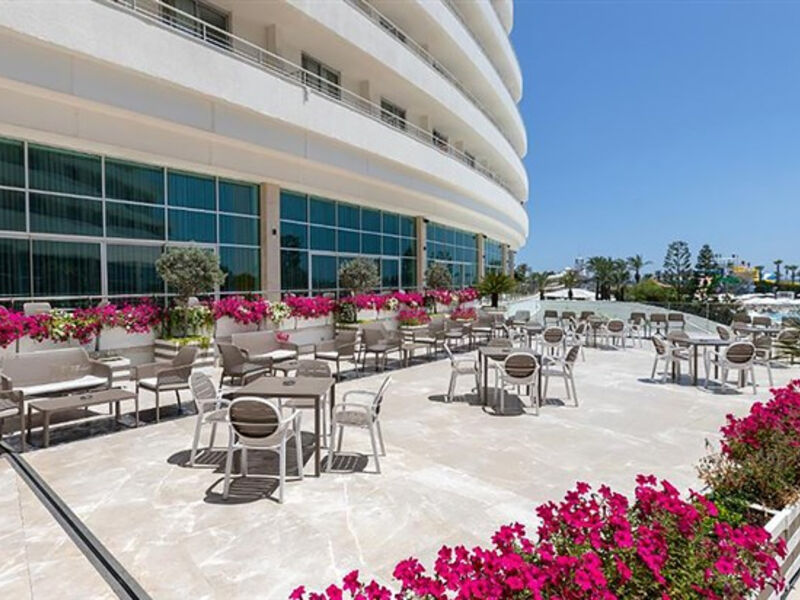 Miracle Resort