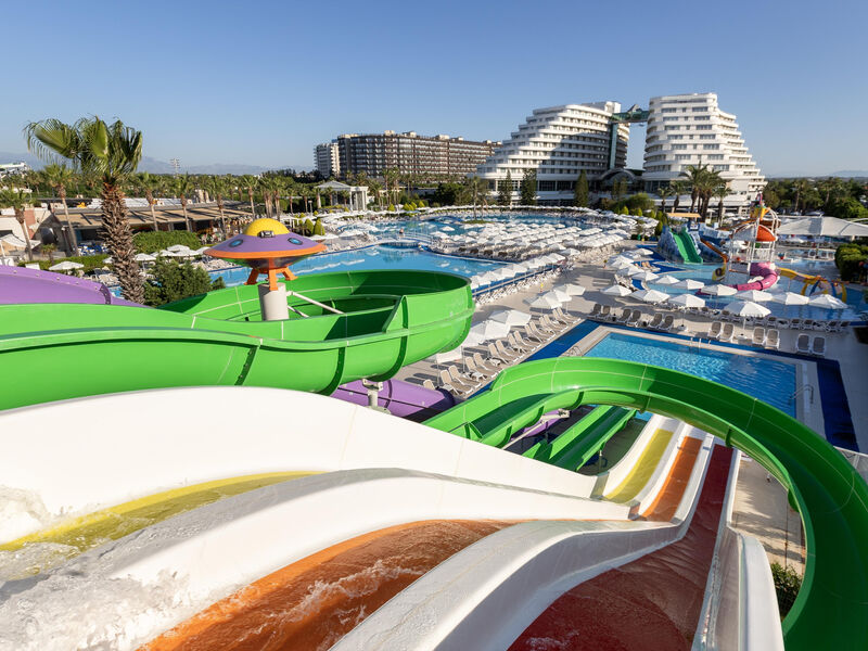 Miracle Resort