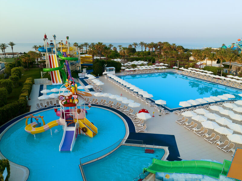 Miracle Resort