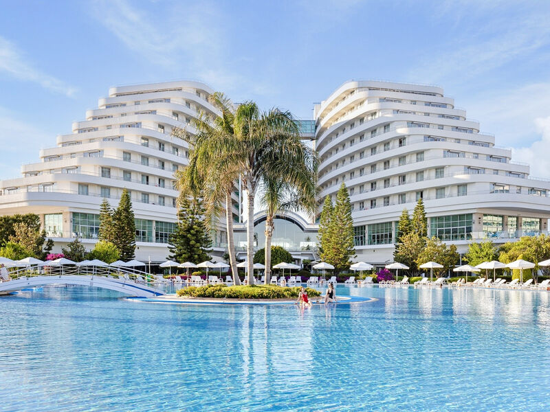 Miracle Resort