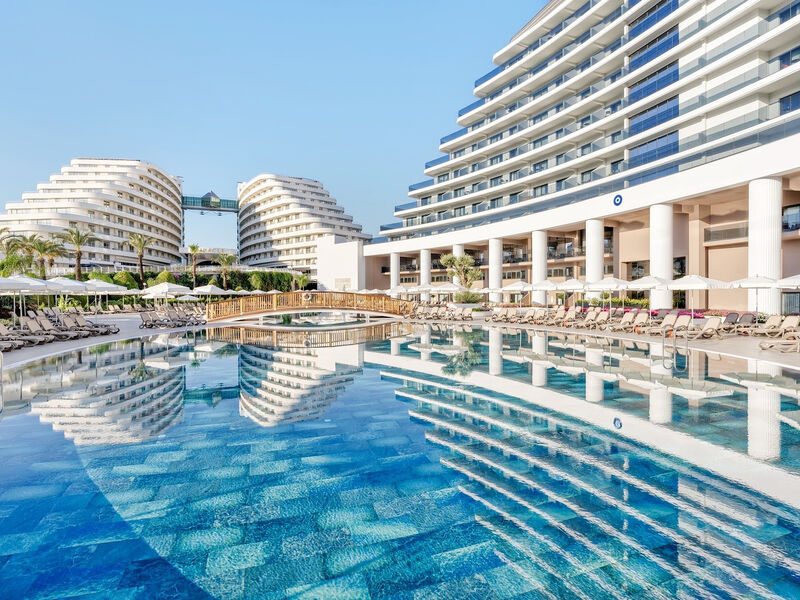 Miracle Resort