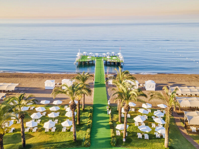 Miracle Resort