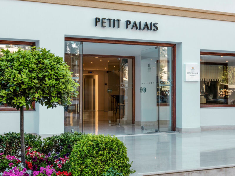 Mitsis Petit Palais Beach