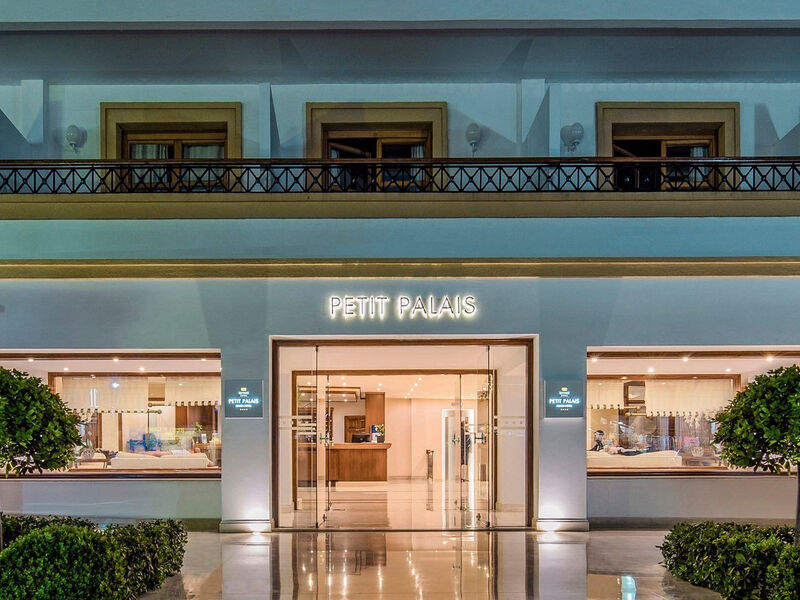 Mitsis Petit Palais Beach