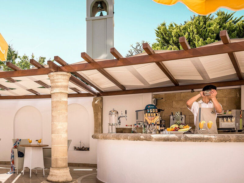 Mitsis Petit Palais Beach