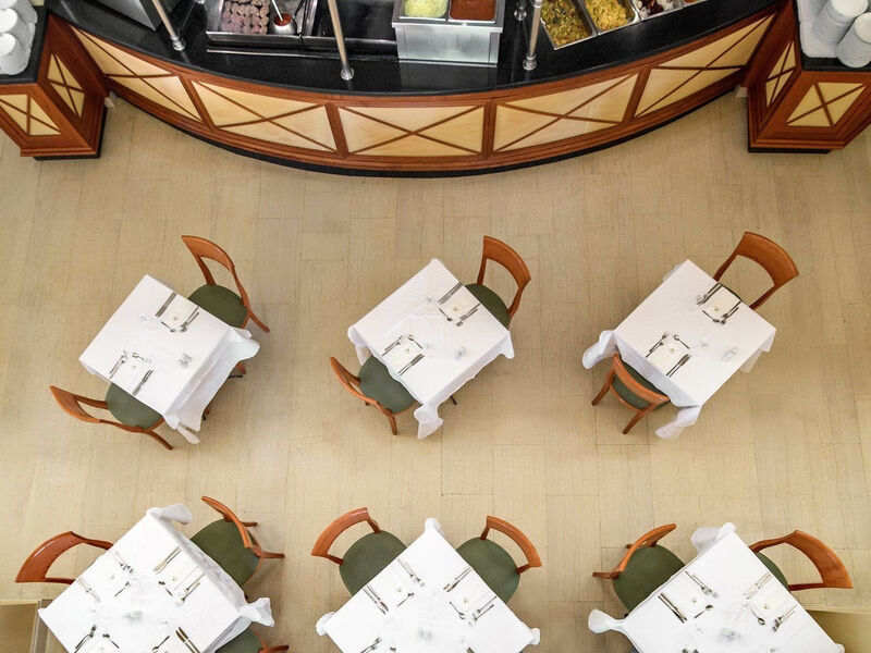 Mitsis Petit Palais Beach