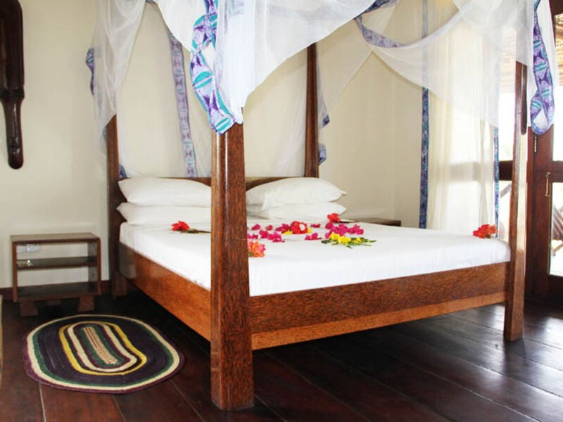 Mnarani Beach Cottages