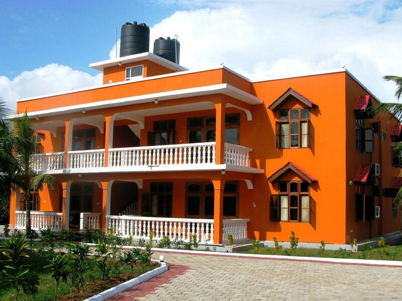 Mnarani Beach Cottages
