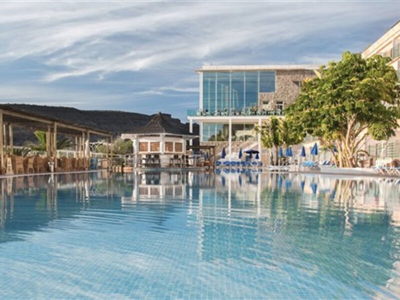 Mogan Princess & Beach Club