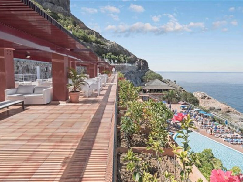 Mogan Princess & Beach Club