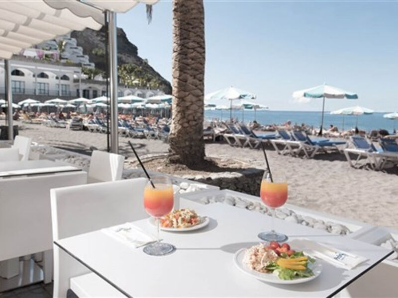 Mogan Princess & Beach Club