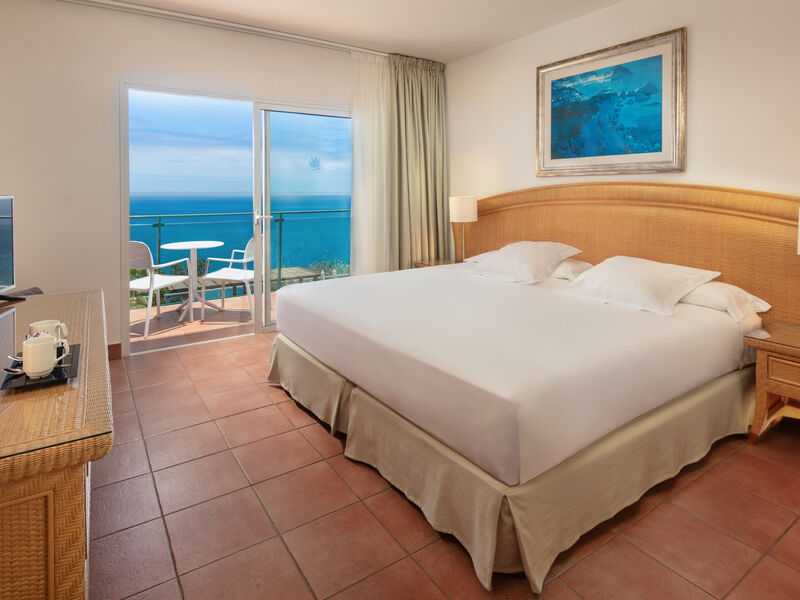 Mogan Princess & Beach Club