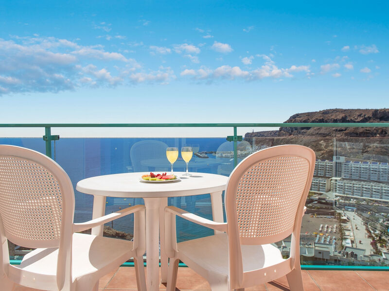 Mogan Princess & Beach Club