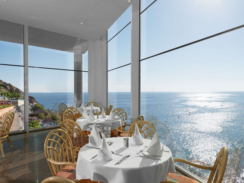 Mogan Princess & Beach Club