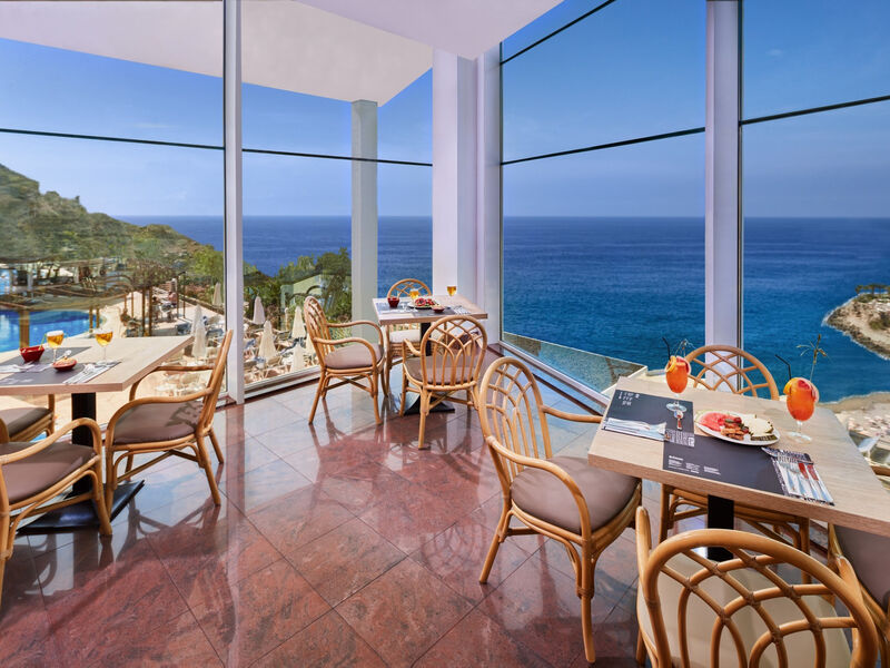 Mogan Princess & Beach Club