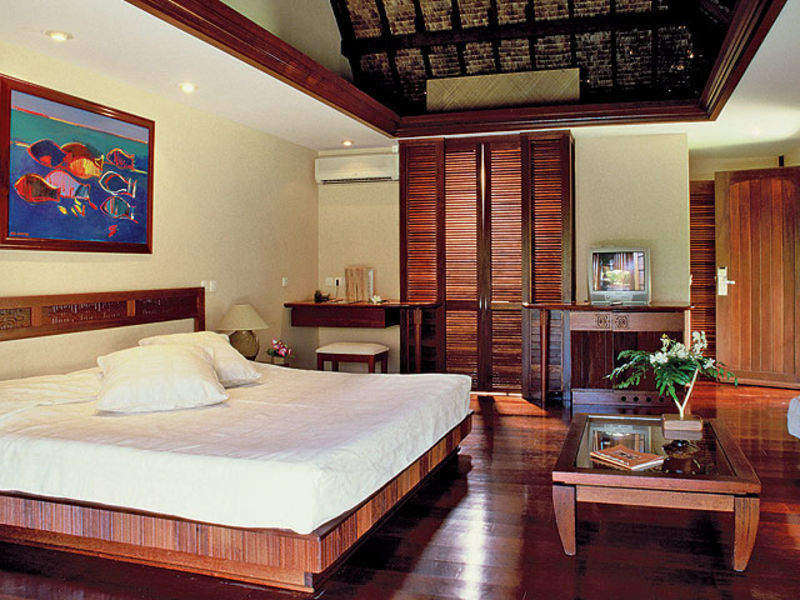Moorea Pearl Beach