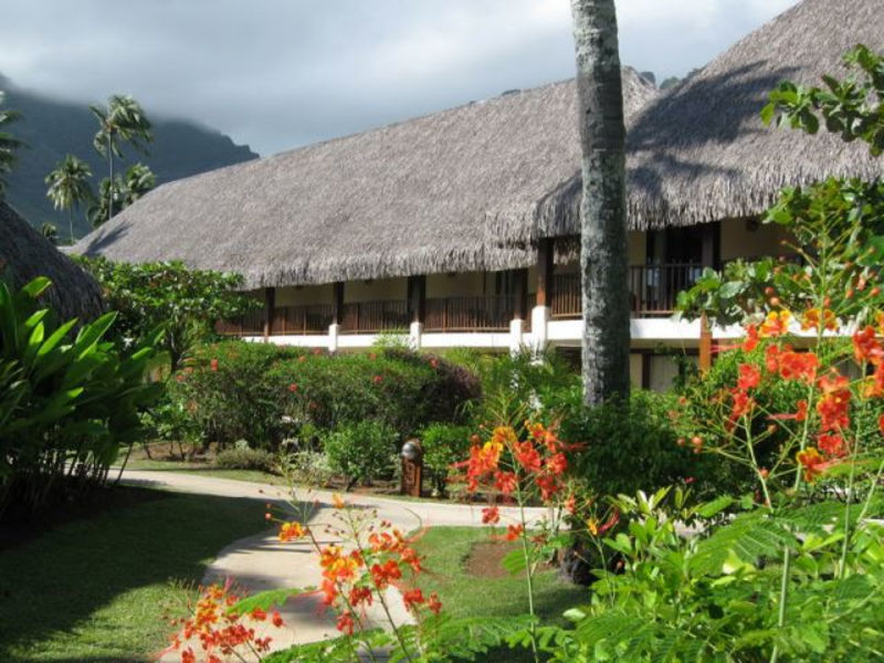 Moorea Pearl Beach