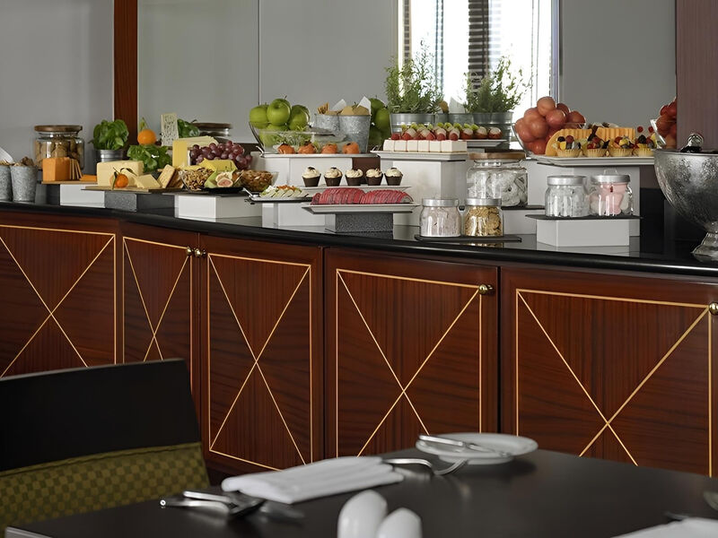 Movenpick Bur Dubai