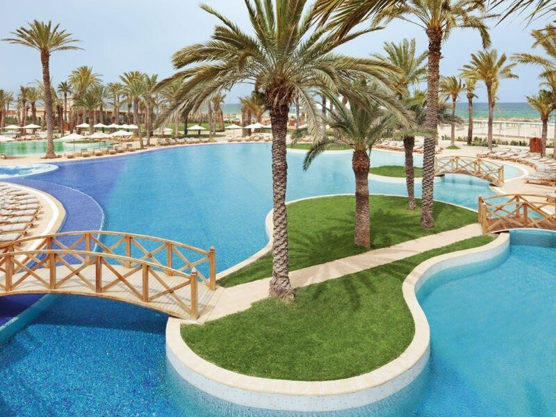 Mövenpick Resort & Marine Spa