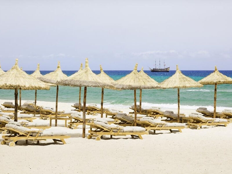Mövenpick Resort & Marine Spa