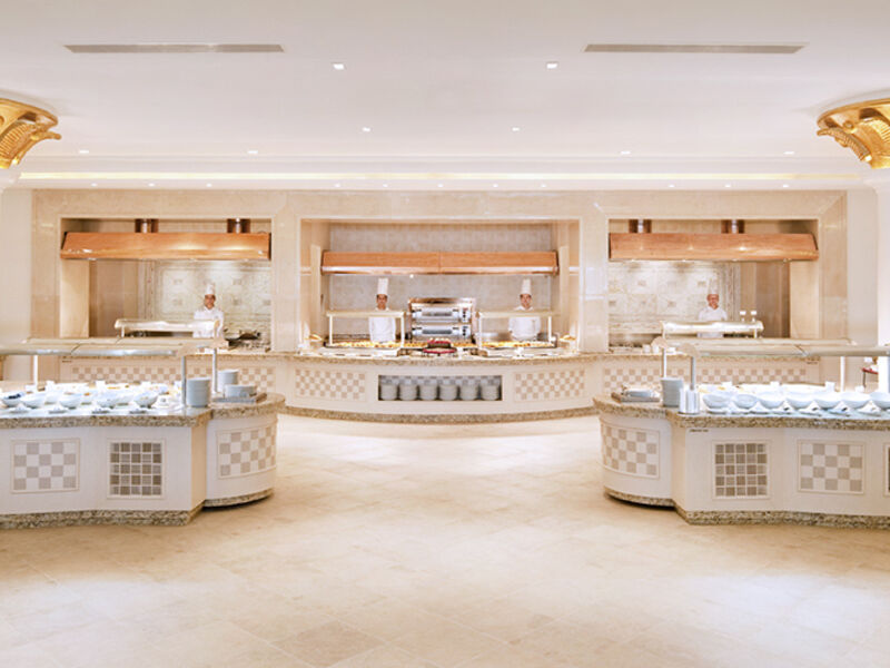 Mövenpick Resort & Marine Spa