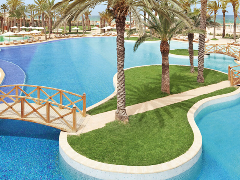 Mövenpick Resort & Marine Spa