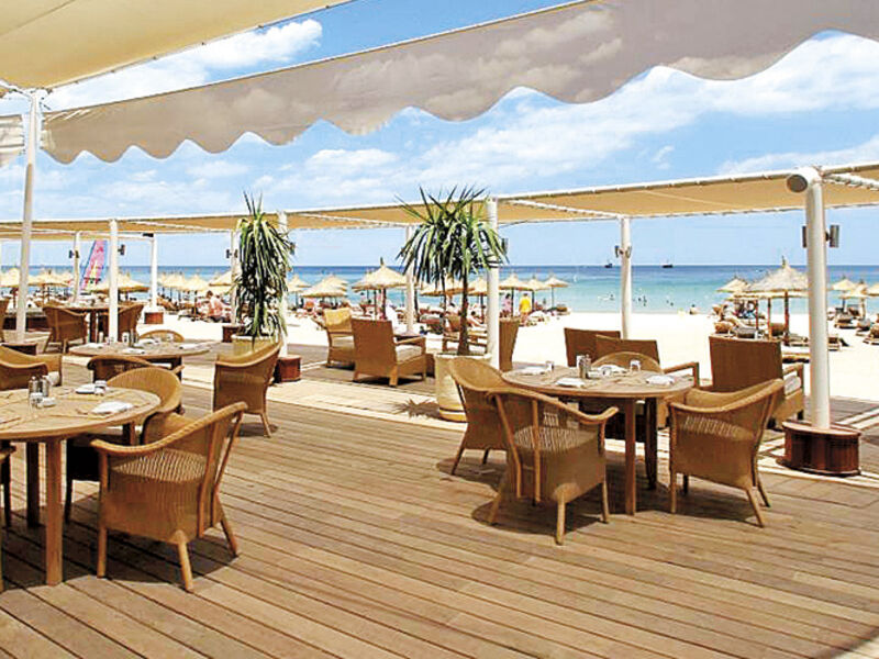 Mövenpick Resort & Marine Spa