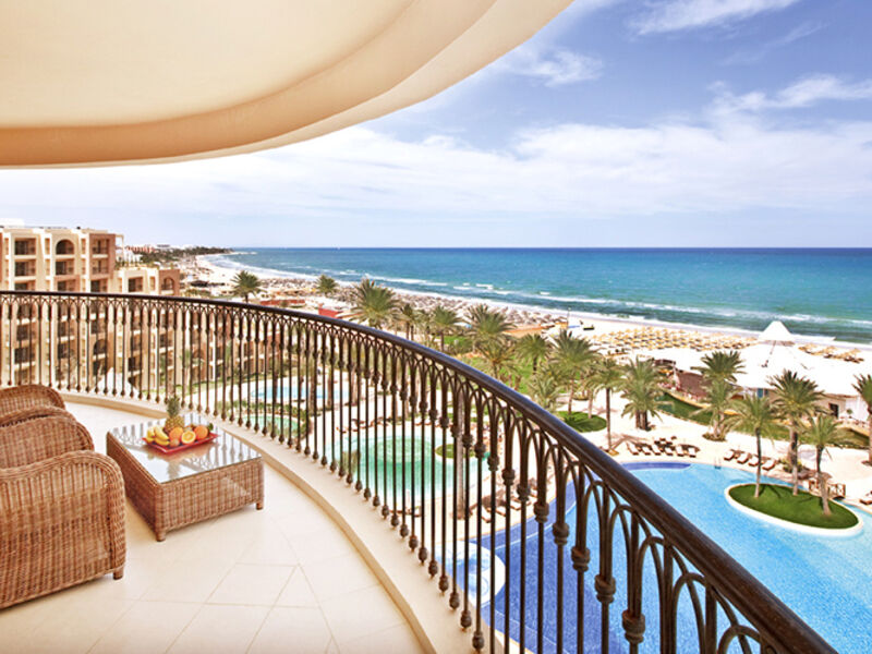 Mövenpick Resort & Marine Spa