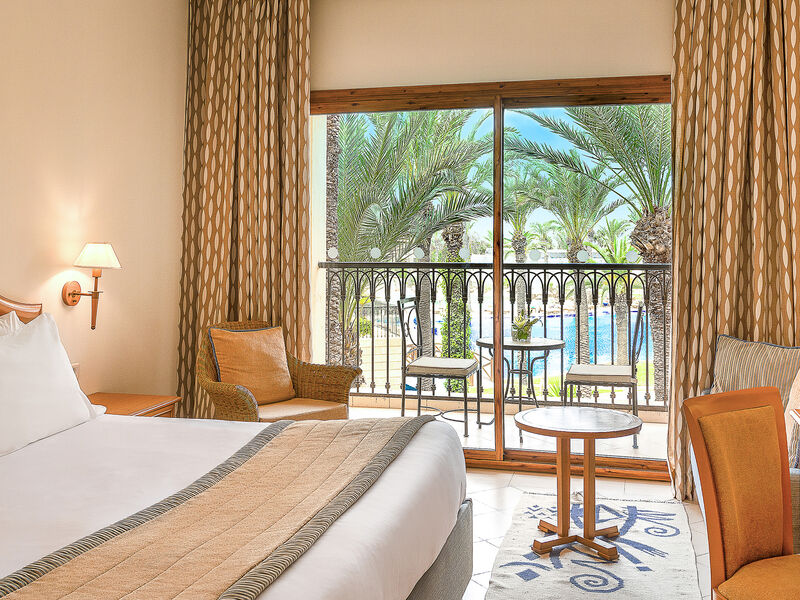 Mövenpick Resort & Marine Spa