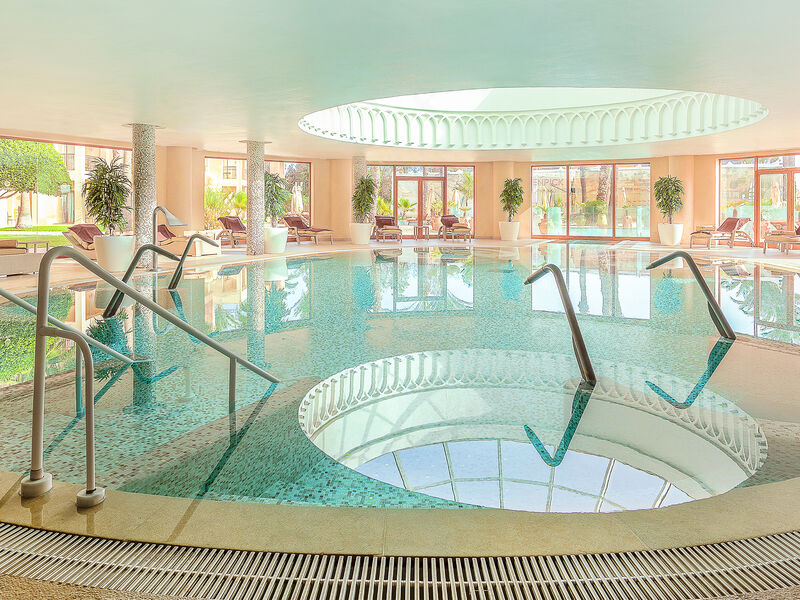 Mövenpick Resort & Marine Spa
