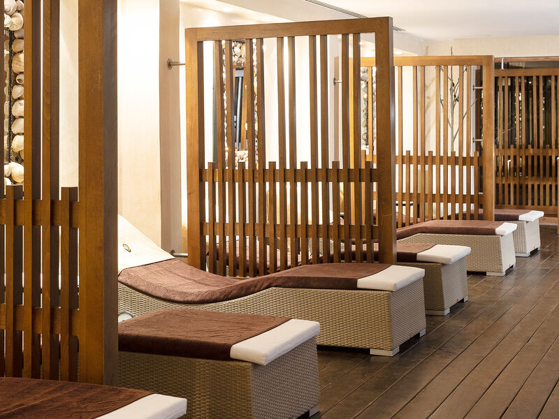 Mövenpick Resort & Marine Spa