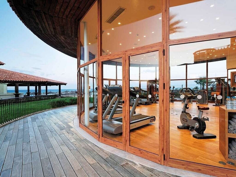 Mövenpick Resort & Spa