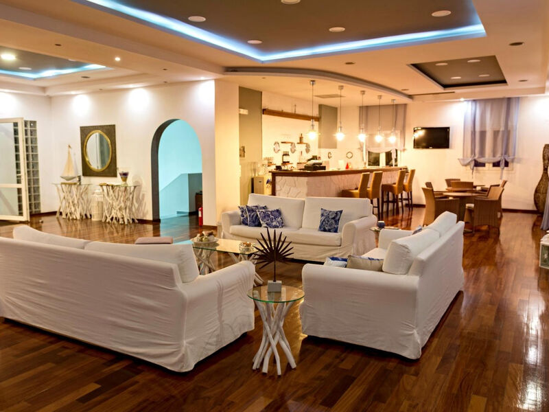 Naftilos Boutique