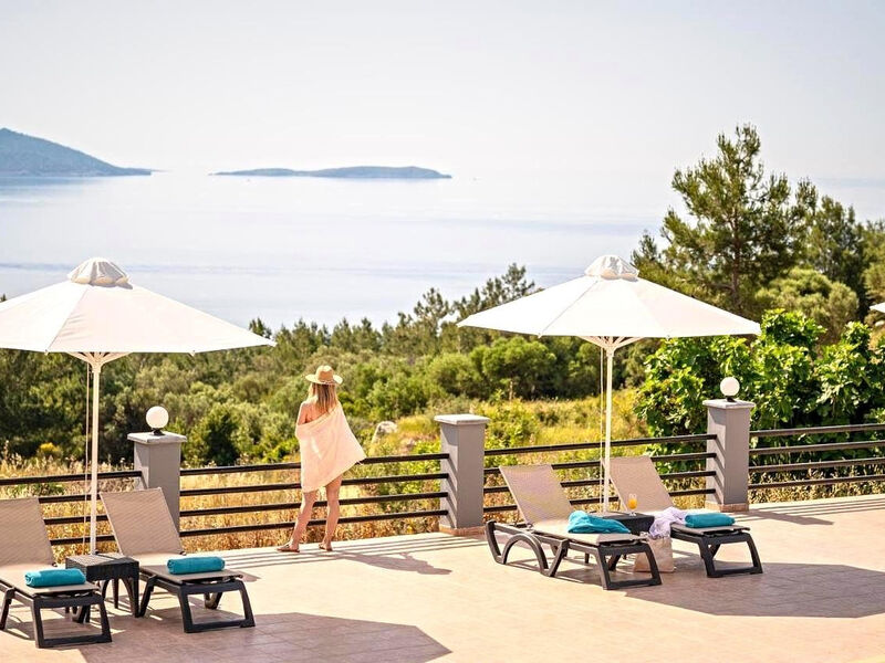 Naftilos Boutique