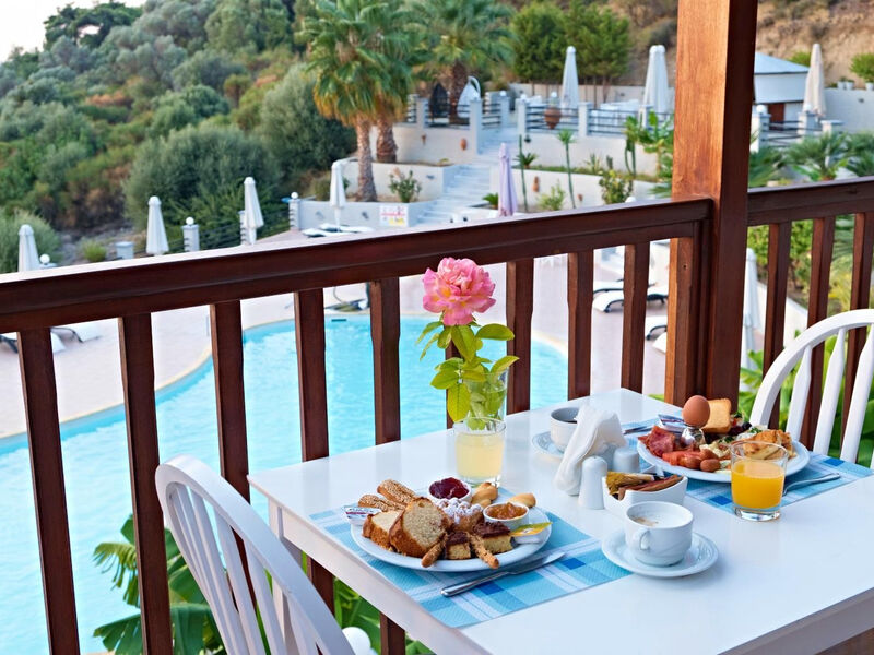 Naftilos Boutique